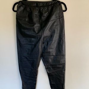 DARIA PANT - VEGAN LEATHER LEGGINGS